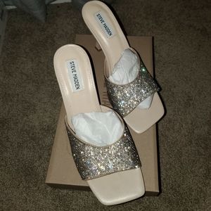 9.5 Rhinestone Steve Madden